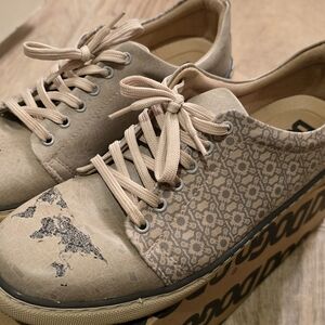 Elegant Patterned Women's Sneakers